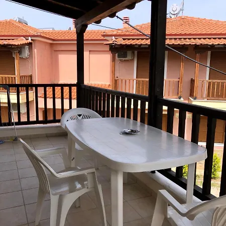 Karagiannis Summer Houses Apartment *